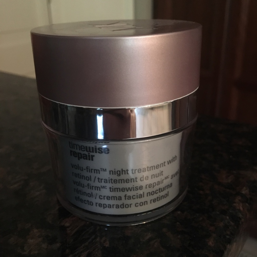 MaryKay TimeWise VoluFirm night treatment
